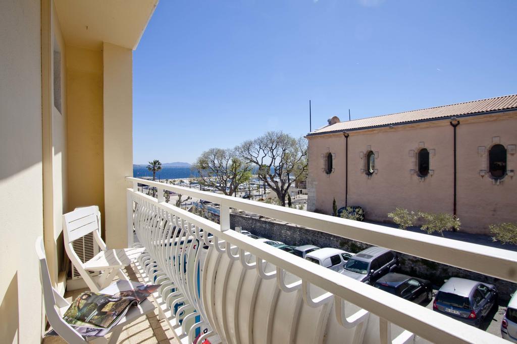 Hotel La Croix De Malte La Ciotat Exterior foto
